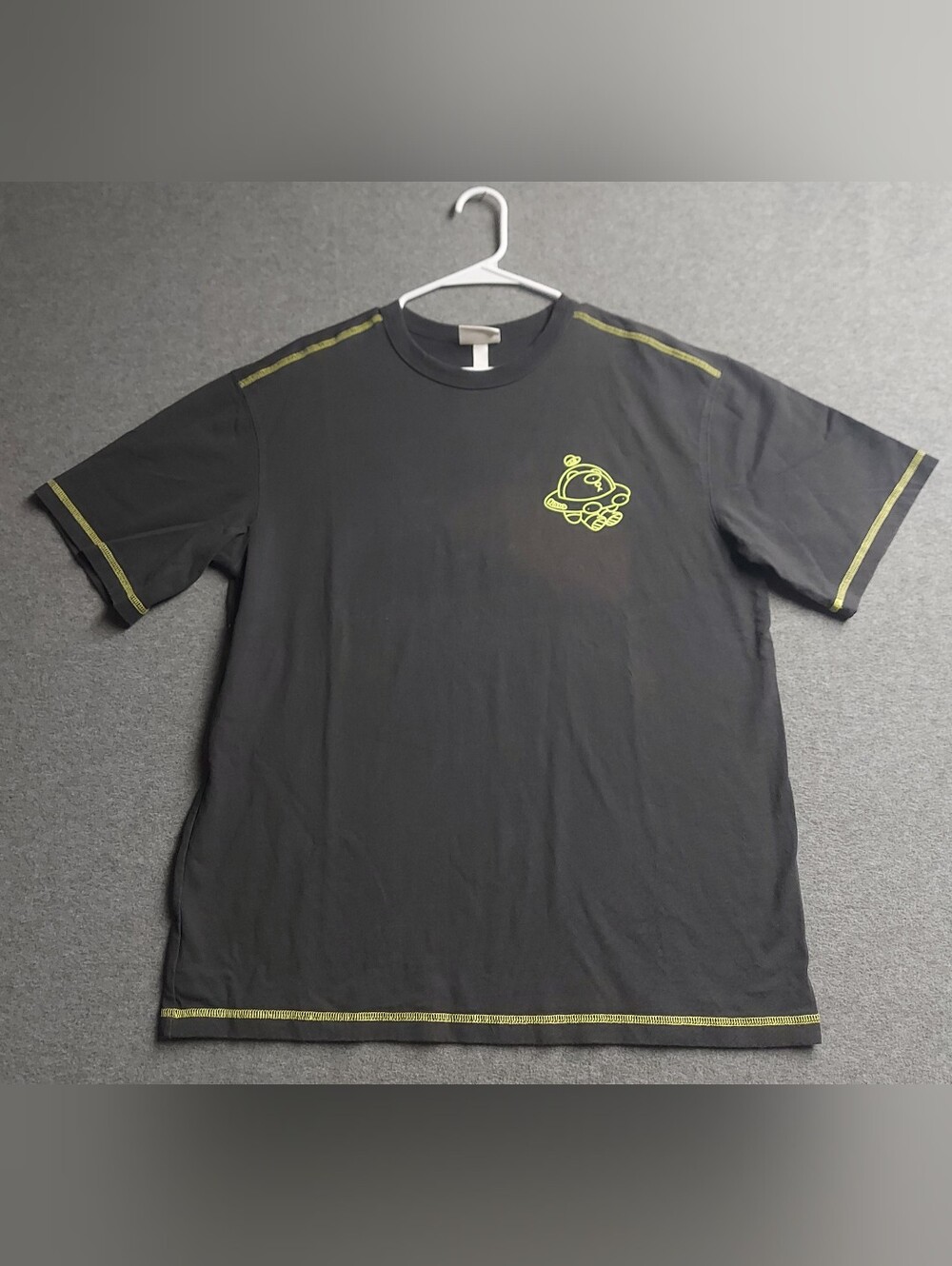 3LAN x H&M Graphic Tee Medium Charcoal Neon Stitching UFO Skater Streetwear